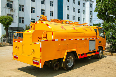 吸污車 城市環(huán)保的守護(hù)者與清潔衛(wèi)士